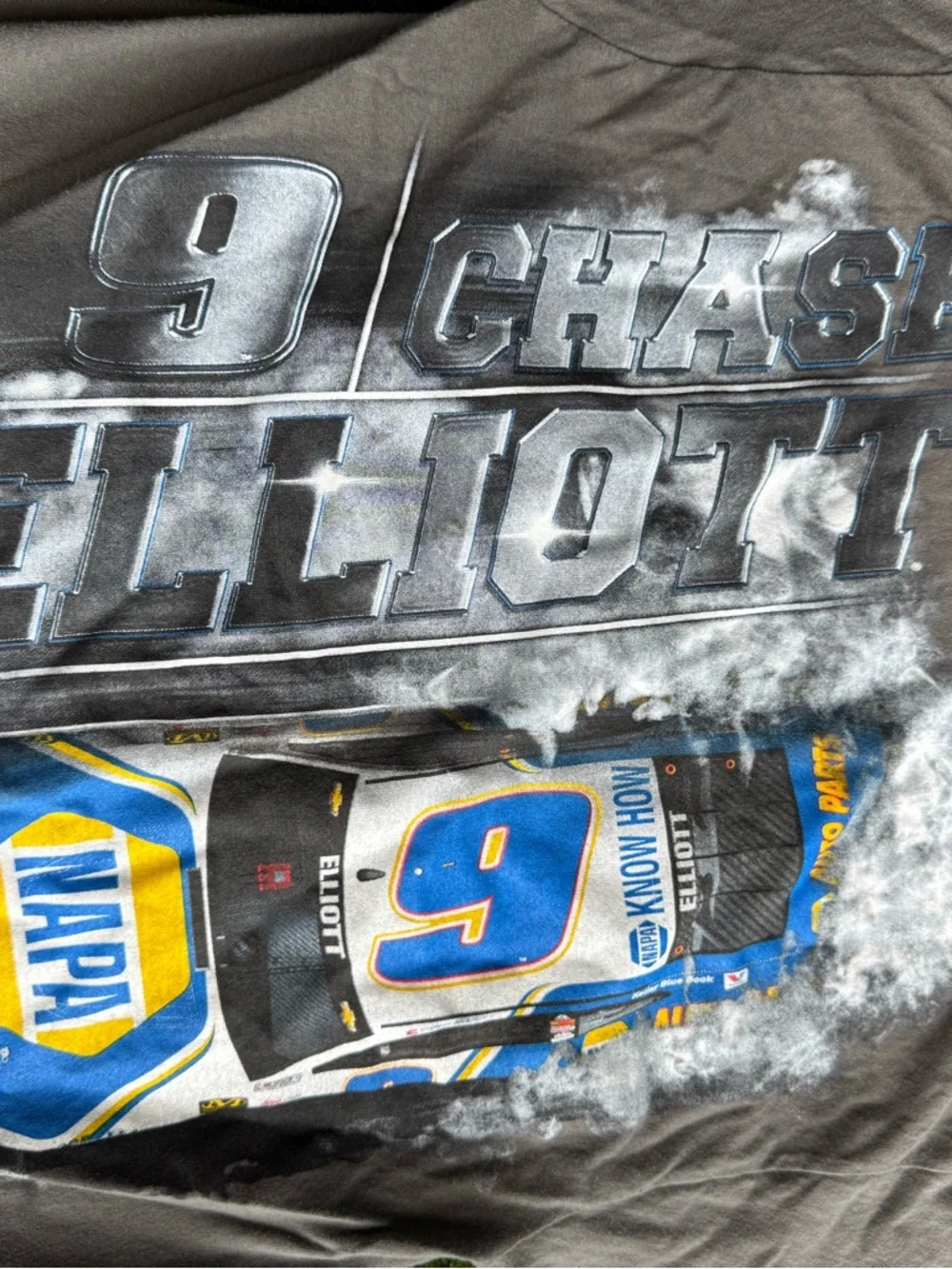 Chase Elliott NASCAR Grey Graphic Shirt‎ Size Small Napa Hendrick Motorsports #9